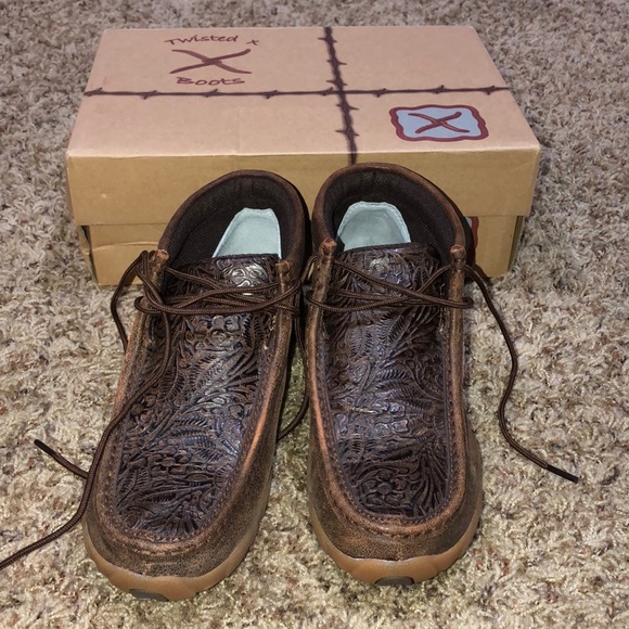 twisted x tooled leather shoes